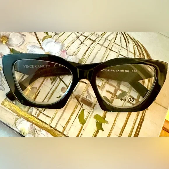 (SOLD) NWOT Vince Camuto Premium Reading Glasses - Picture 5 of 14